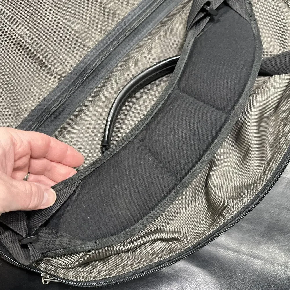 Patagonia Headway Brief 22L Brown Messenger Laptop Bag 48770 Ballistic Nylon